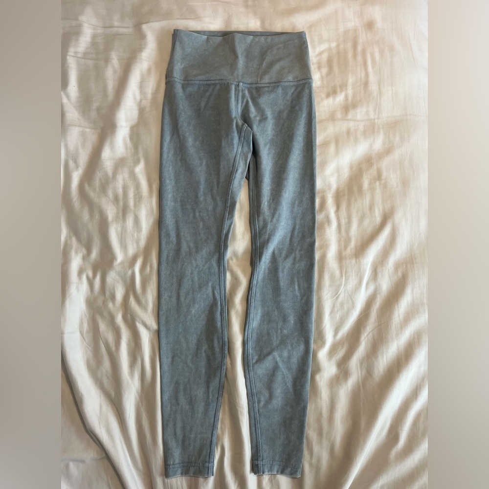 Lululemon high waisted full length blue gray pattern leggings